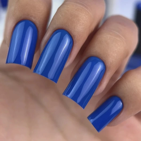 NAILSOFTHEDAY Lakier hybrydowy LIMITED Blue Metropolis, 10 ml