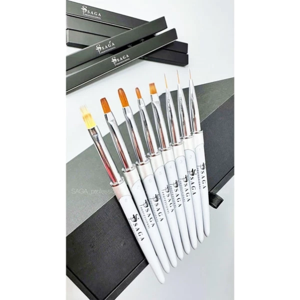 Saga Professional NEW Brush No. 03, 11 mm liner