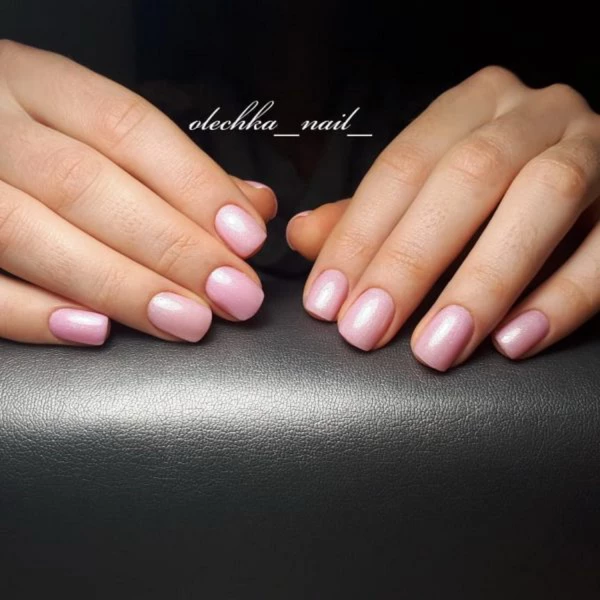 Gel polish Komilfo Deluxe Series No. D029 (pink with shimmer), 8 ml